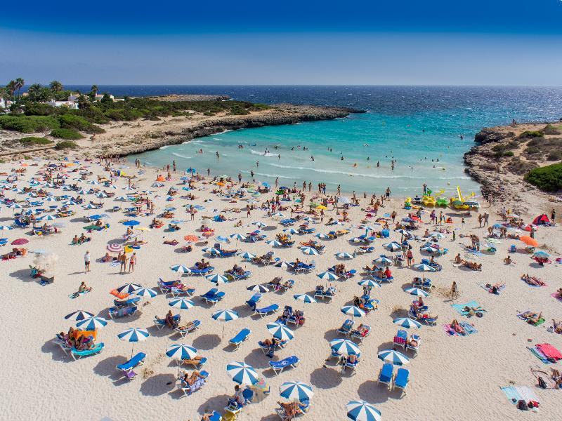 Zafiro Menorca Aparthotel Cala 'n Bosch Buitenkant foto